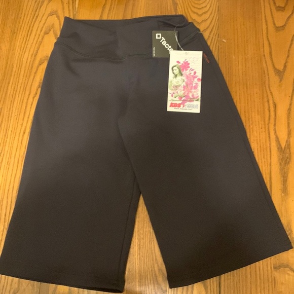 NWT KOS USA Black Cropped‎ Style Leggings Size Small - Picture 2 of 3